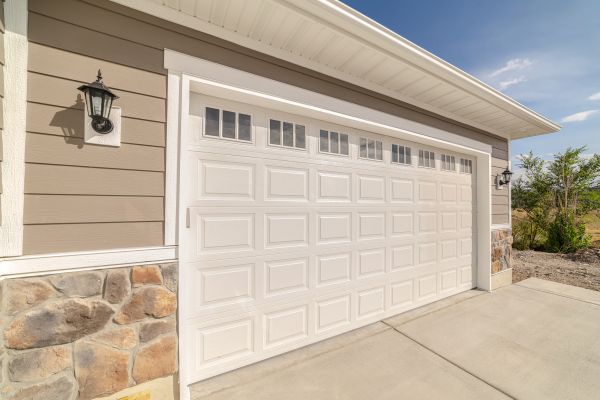 Cost of Garage Lifting in Athens
